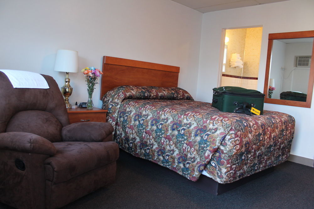 Budget Host Crestview Inn Sault Ste. Marie Exterior foto